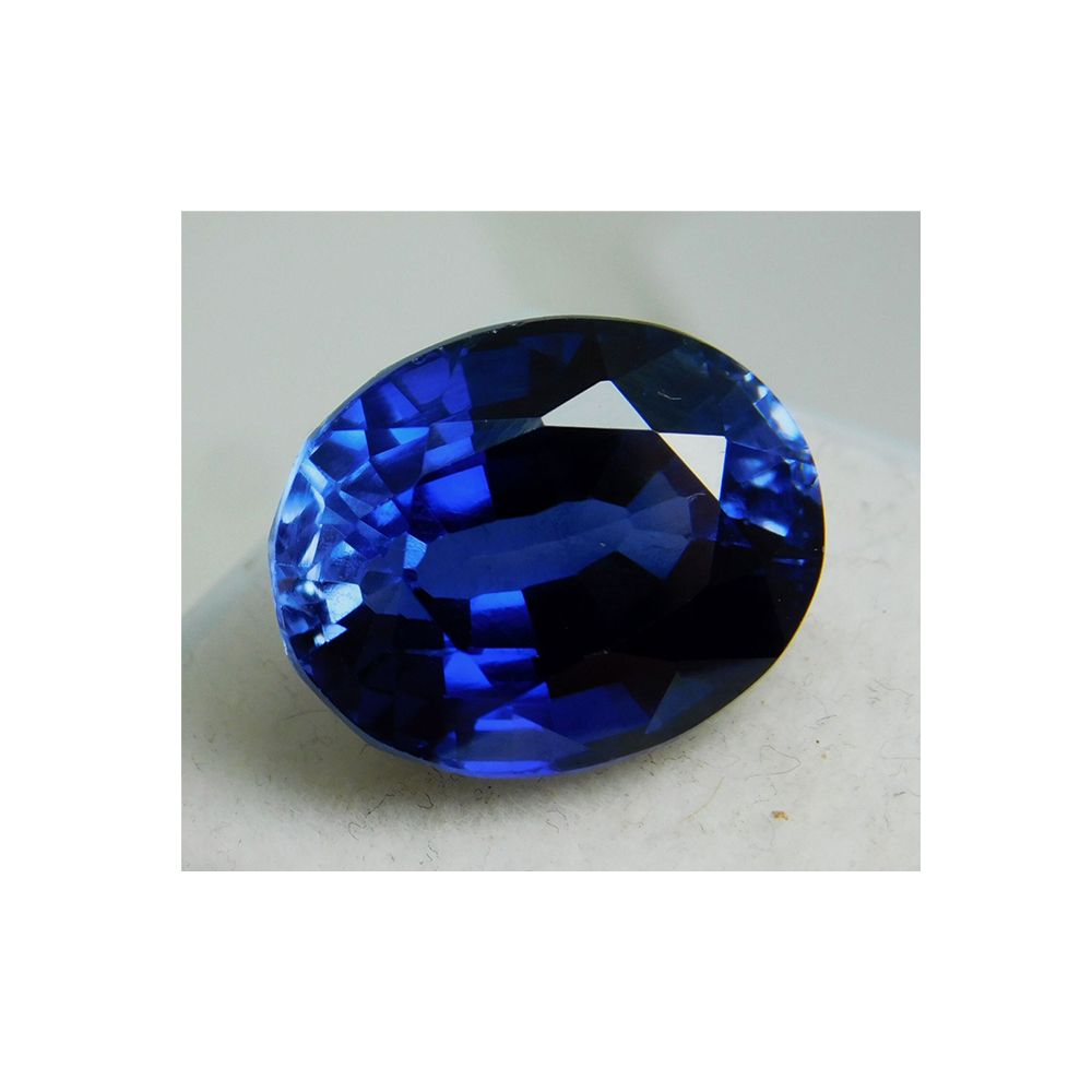  Natural Sapphire Blue 14-15 Carats, Oval-Cushion Cut